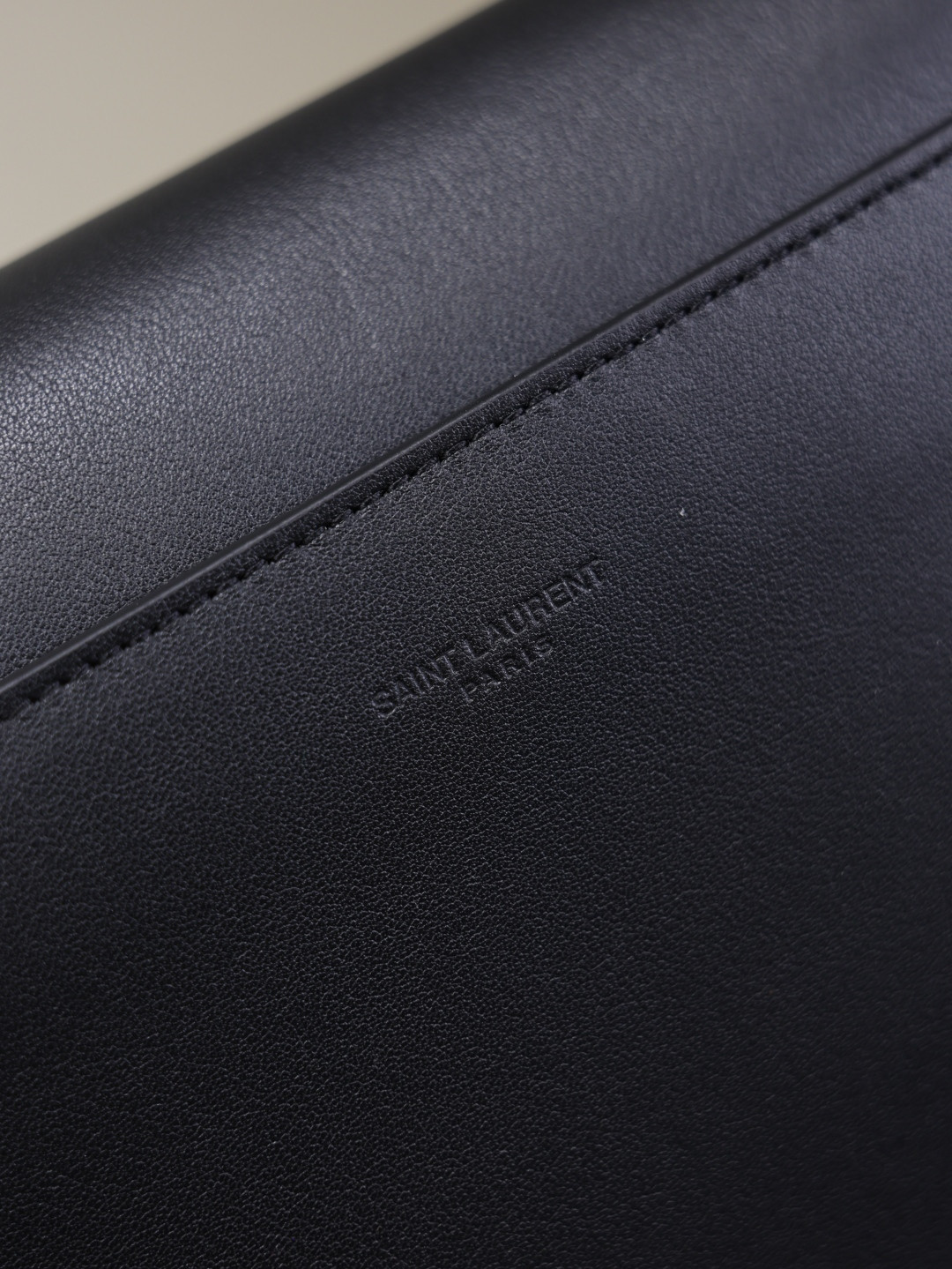 Y51 Sa1nt Lau*nt Niki small satchel in smooth leather 21x16x5cm