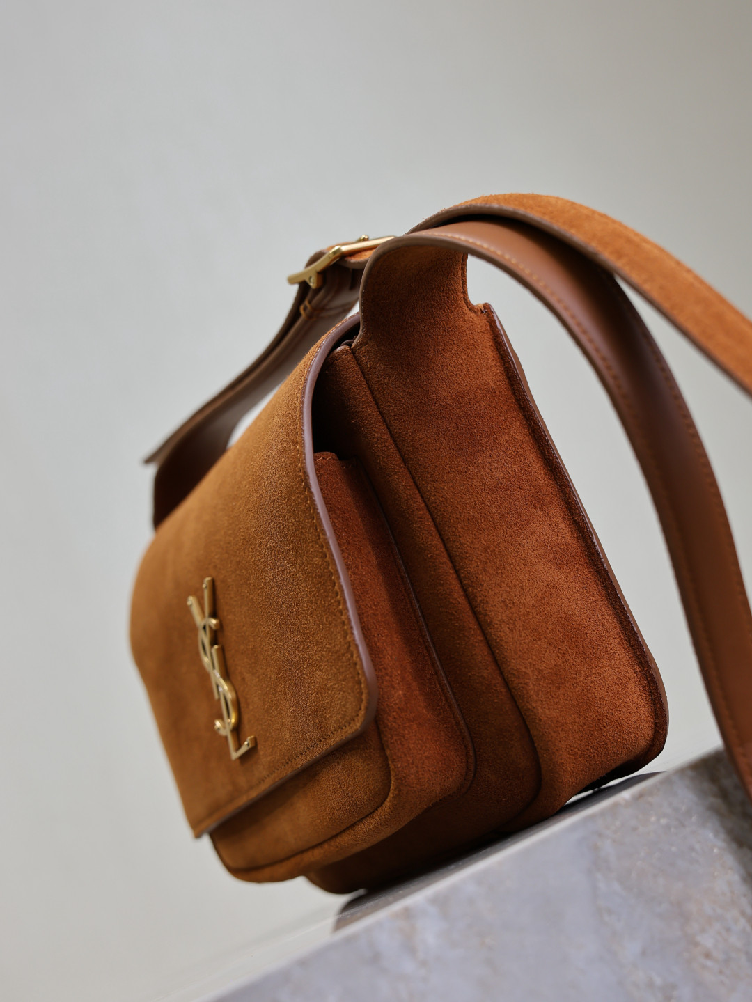 Y51 NIKI satchel in suede 21.5x16x9cm