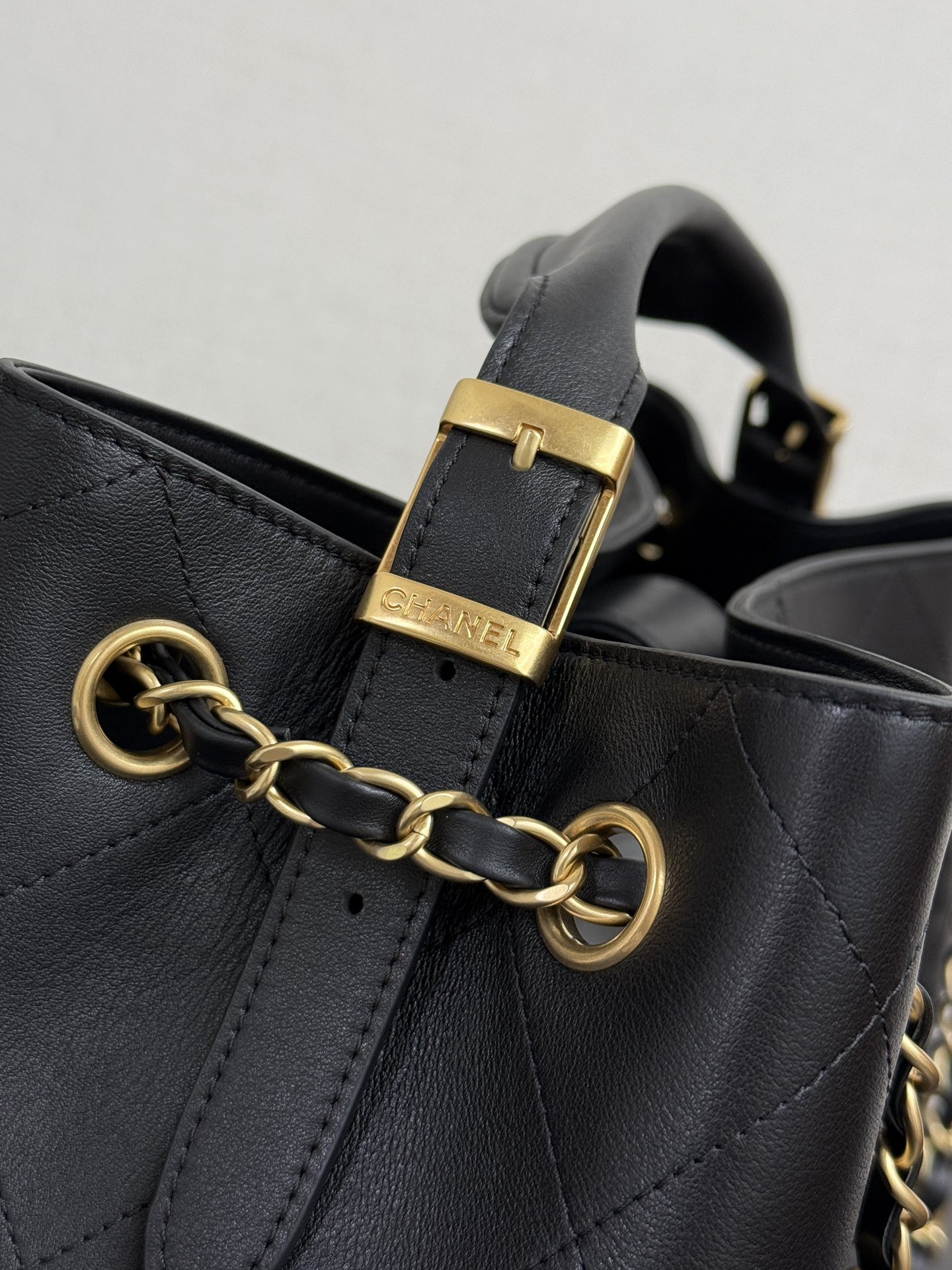 Ch**el Small Shopping Bag AS5634 24x36x14cm