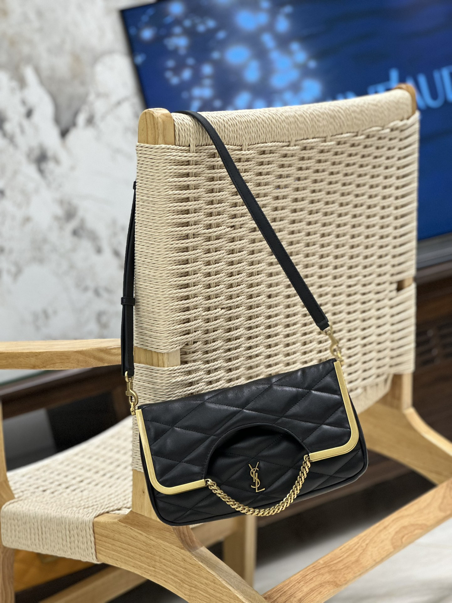 Y51 87 in quilted lambskin 26x13x5cm