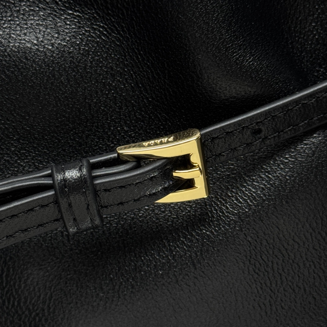 Pra*a Slouchy Lambskin Leather Shoulder Bag 25x18.5x11.5cm