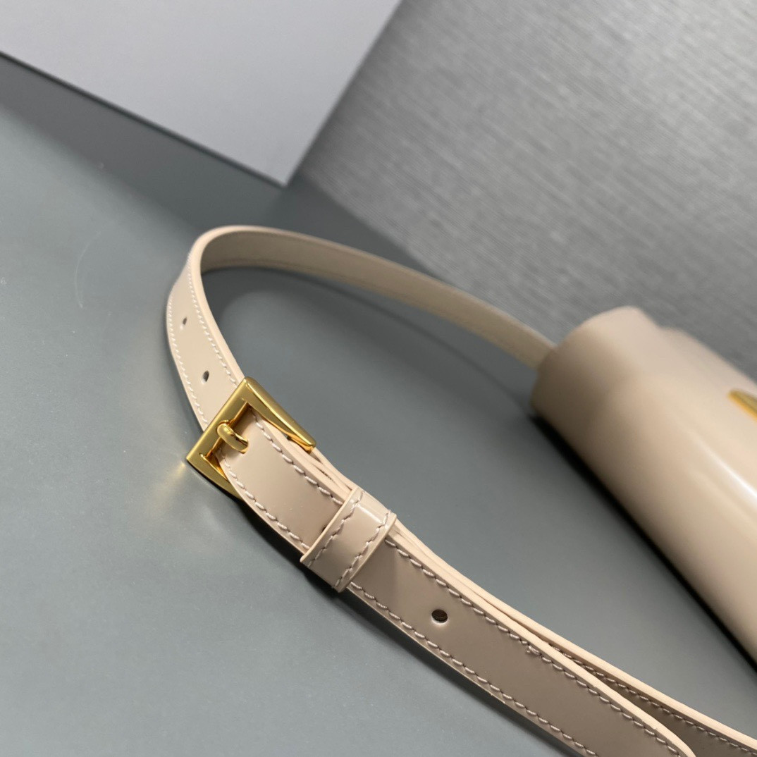 Pra*a Leather Shoulder Bag 28.5x14x7cm