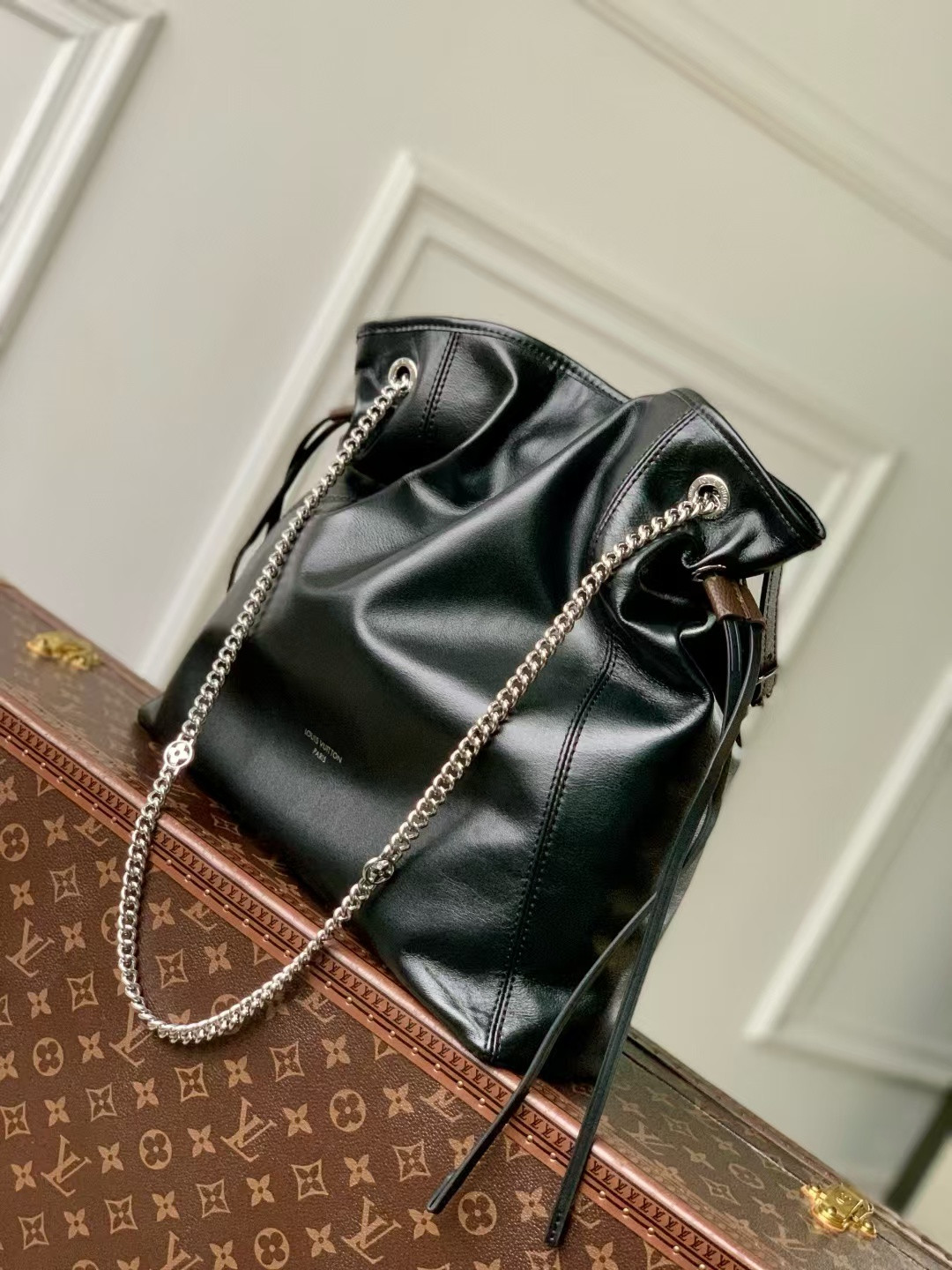 LV Off Duty Vibe MM M25545 33x24x11.5cm