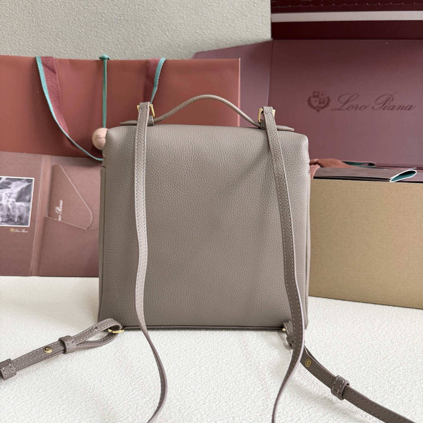 L0r0 P1ana Extra Pocket Backpack L23.5 23x21x8cm