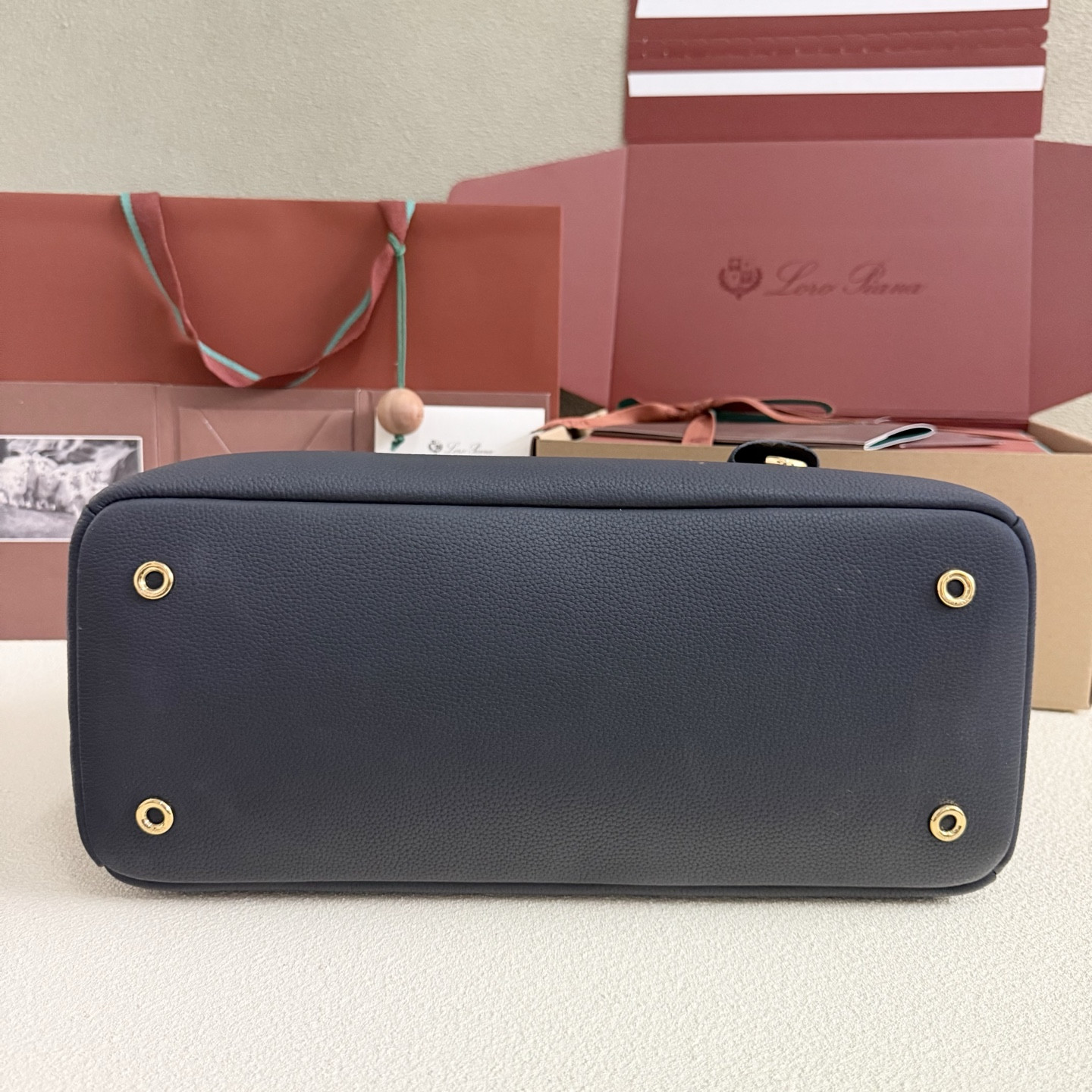 L0r0 P1ana Needle Deep Royal Blue 38x22x16cm