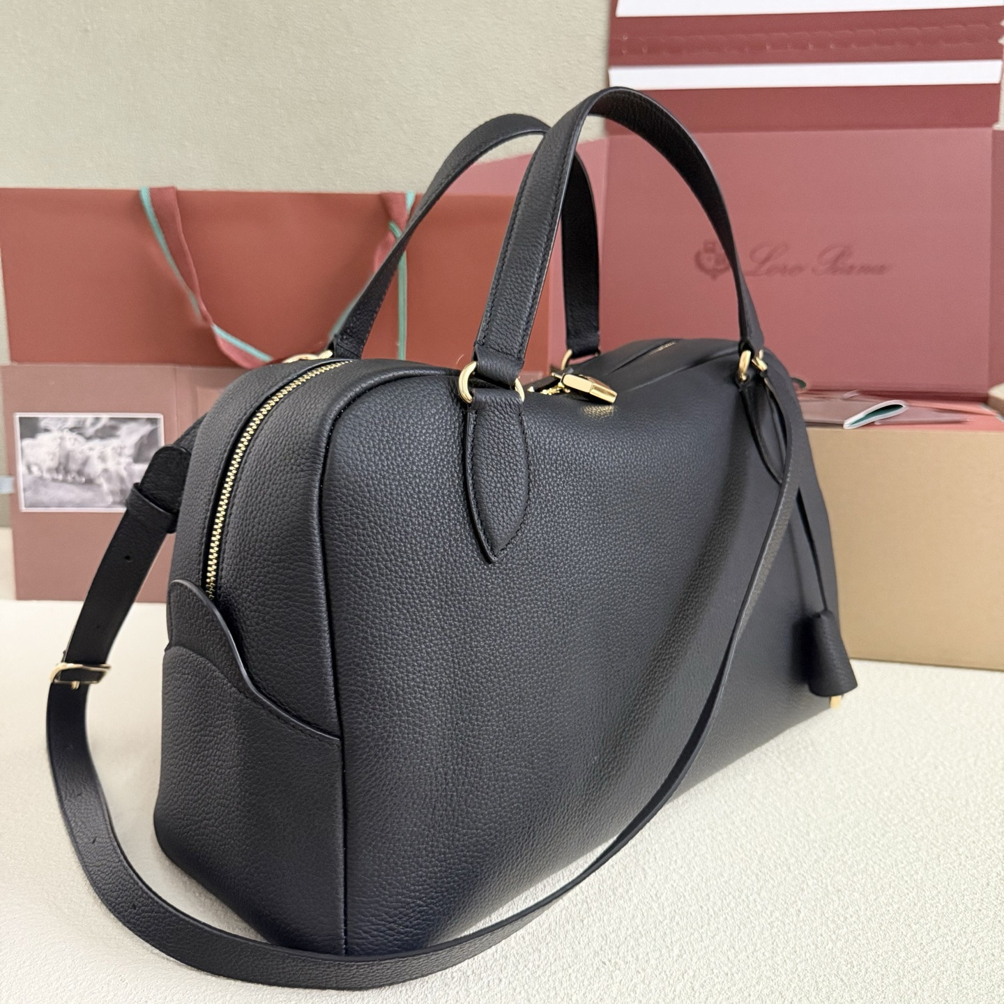 L0r0 P1ana Needle 38x22x16cm