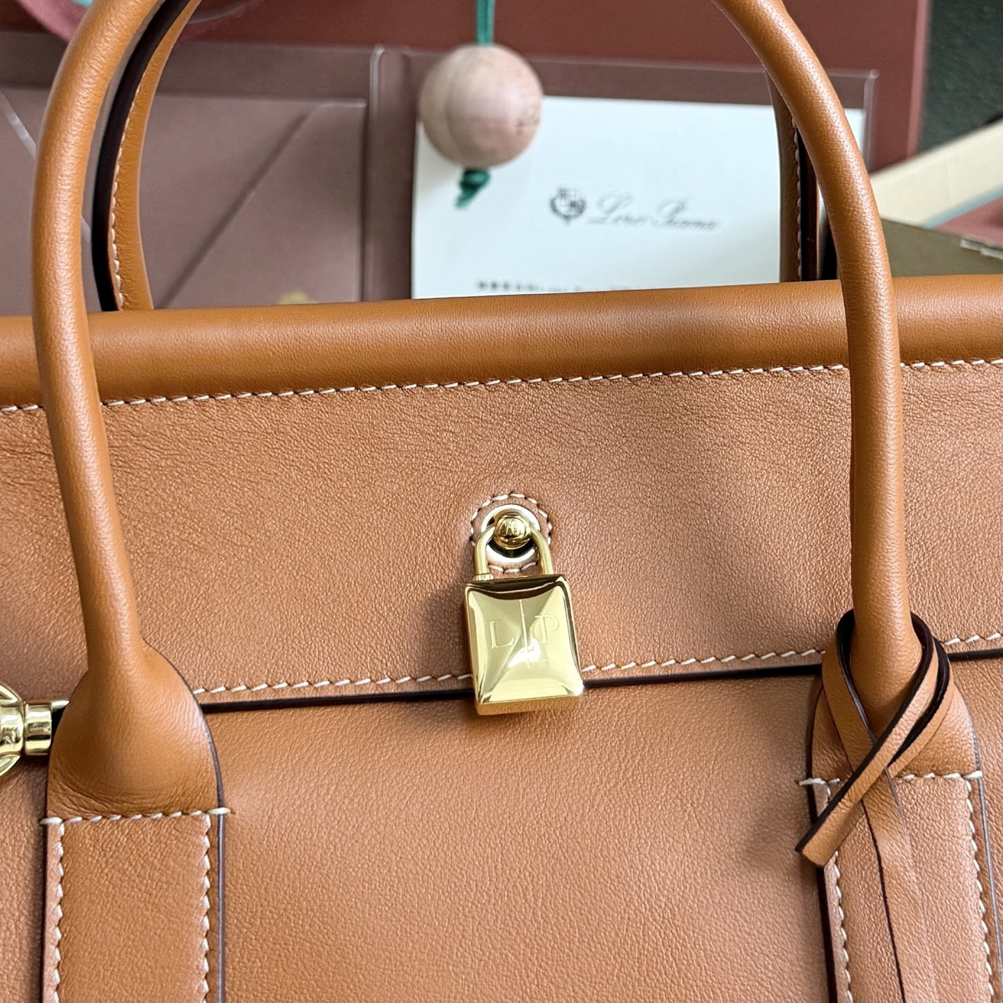 L0r0 P1ana Loom L25  Calfskin 25x18x12.5cm