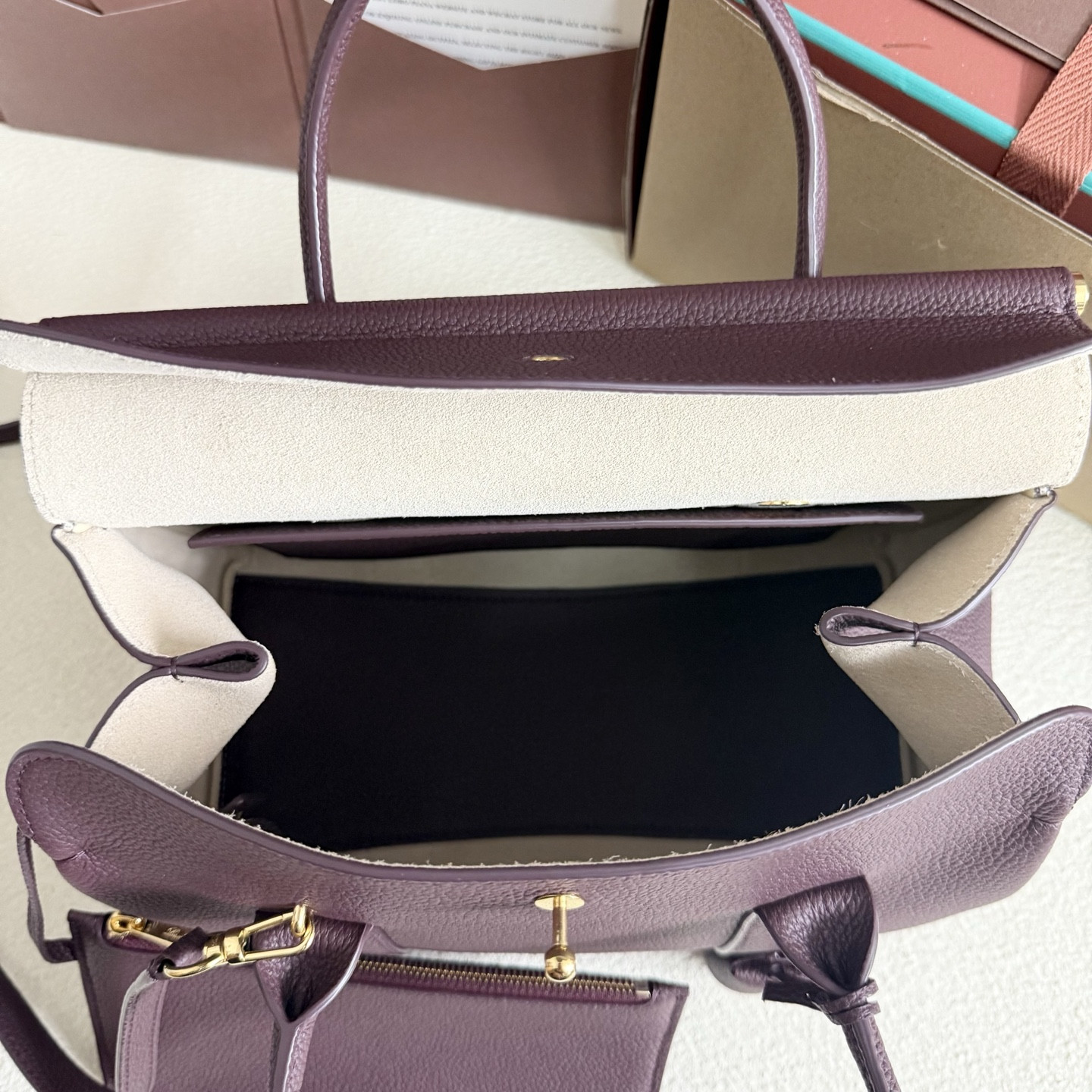 L0r0 P1ana Loom L25 Calfskin 25x18x12.5cm