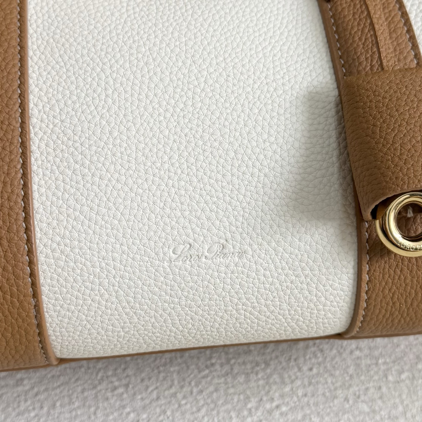 L0r0 P1ana Loom L25 Calfskin 25x18x12.5cm