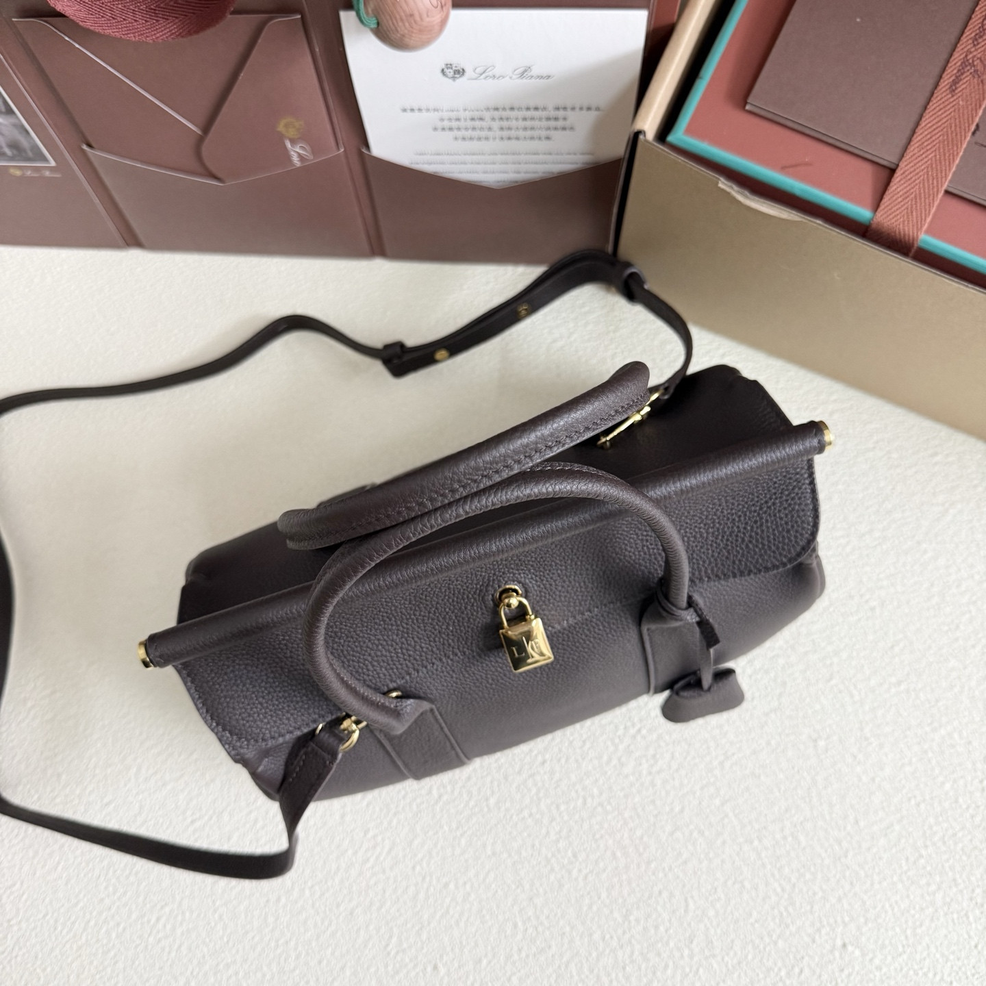 L0r0 P1ana Loom L25 Calfskin 25x18x12.5cm