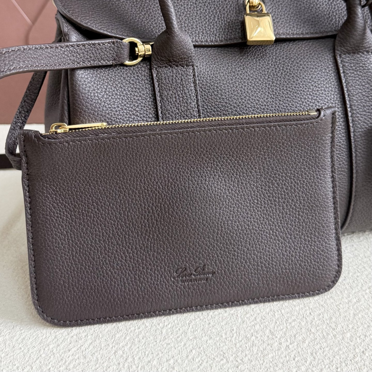 L0r0 P1ana Loom L25 Calfskin 25x18x12.5cm