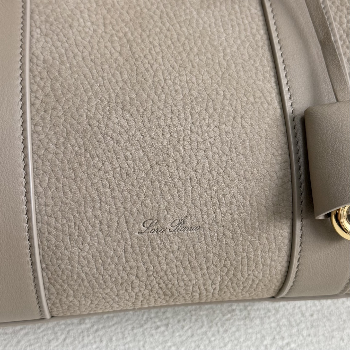 L0r0 P1ana Loom L25 Calfskin 25x18x12.5cm