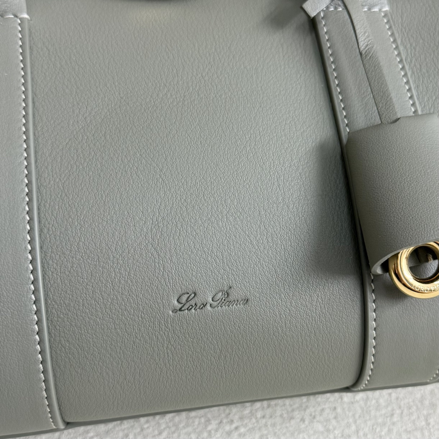 L0r0 P1ana Loom L25 Calfskin 25x18x12.5cm