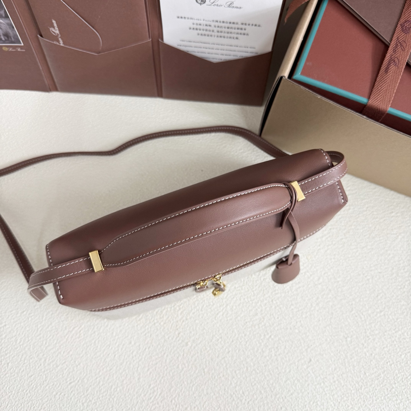 L0r0 P1ana Extra Pocket L27 16x27x10cm