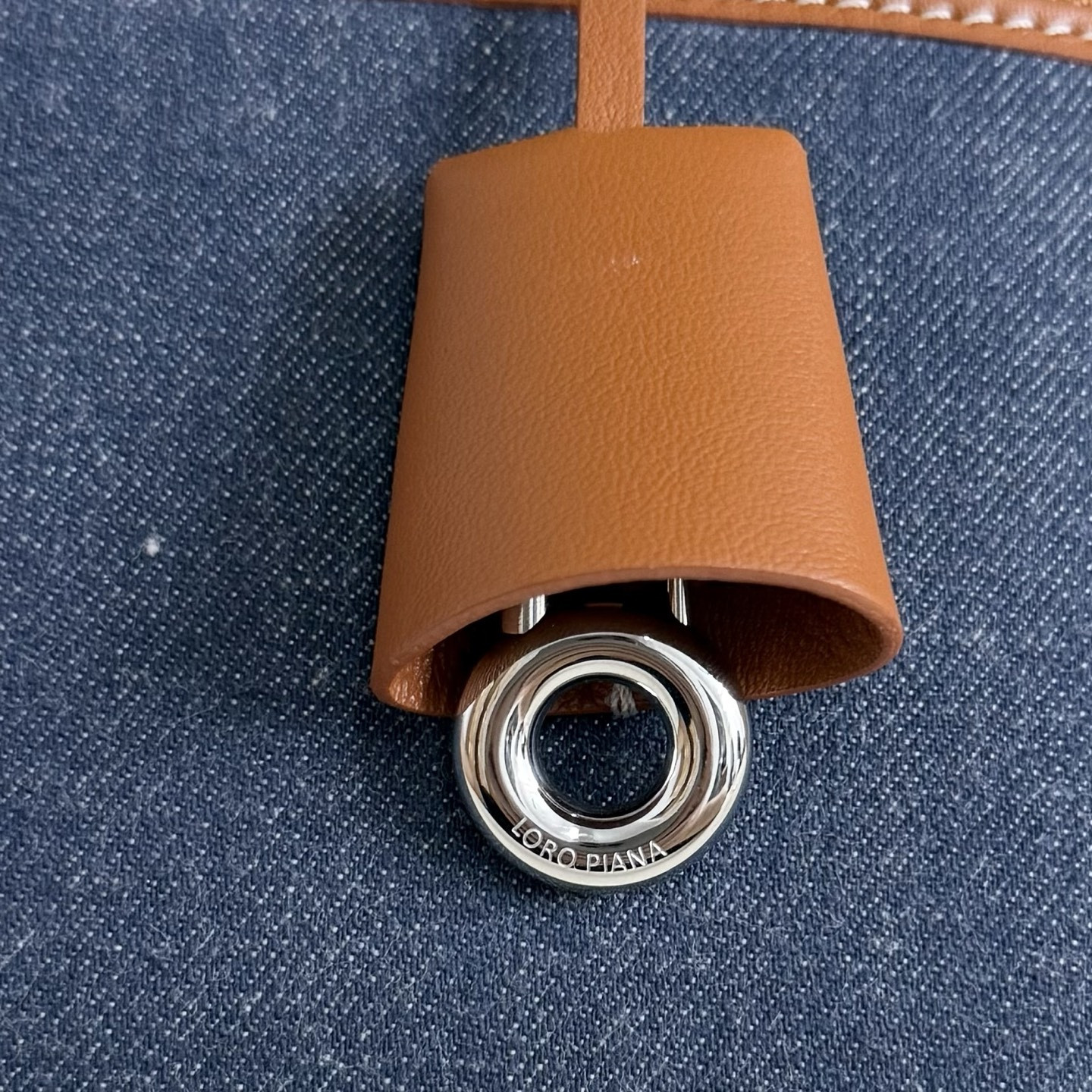 L0r0 P1ana Extra Pocket L27 16x27x10cm