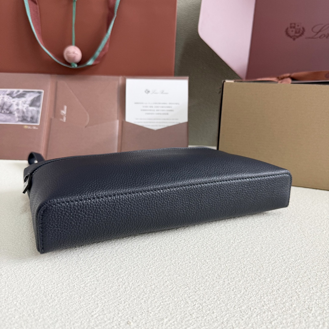 L0r0 P1ana Extra pouch L29 Deep Royal Blue 29x18x5cm