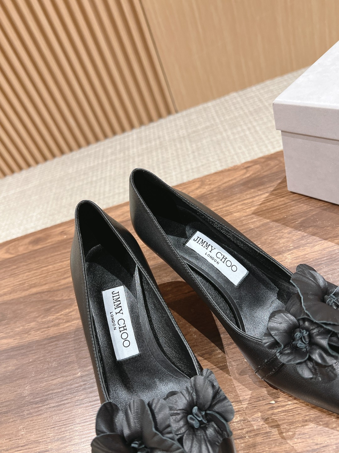 UA J1m*y Ch00 ROSALIA FLOWERS Pumps 6.5cm