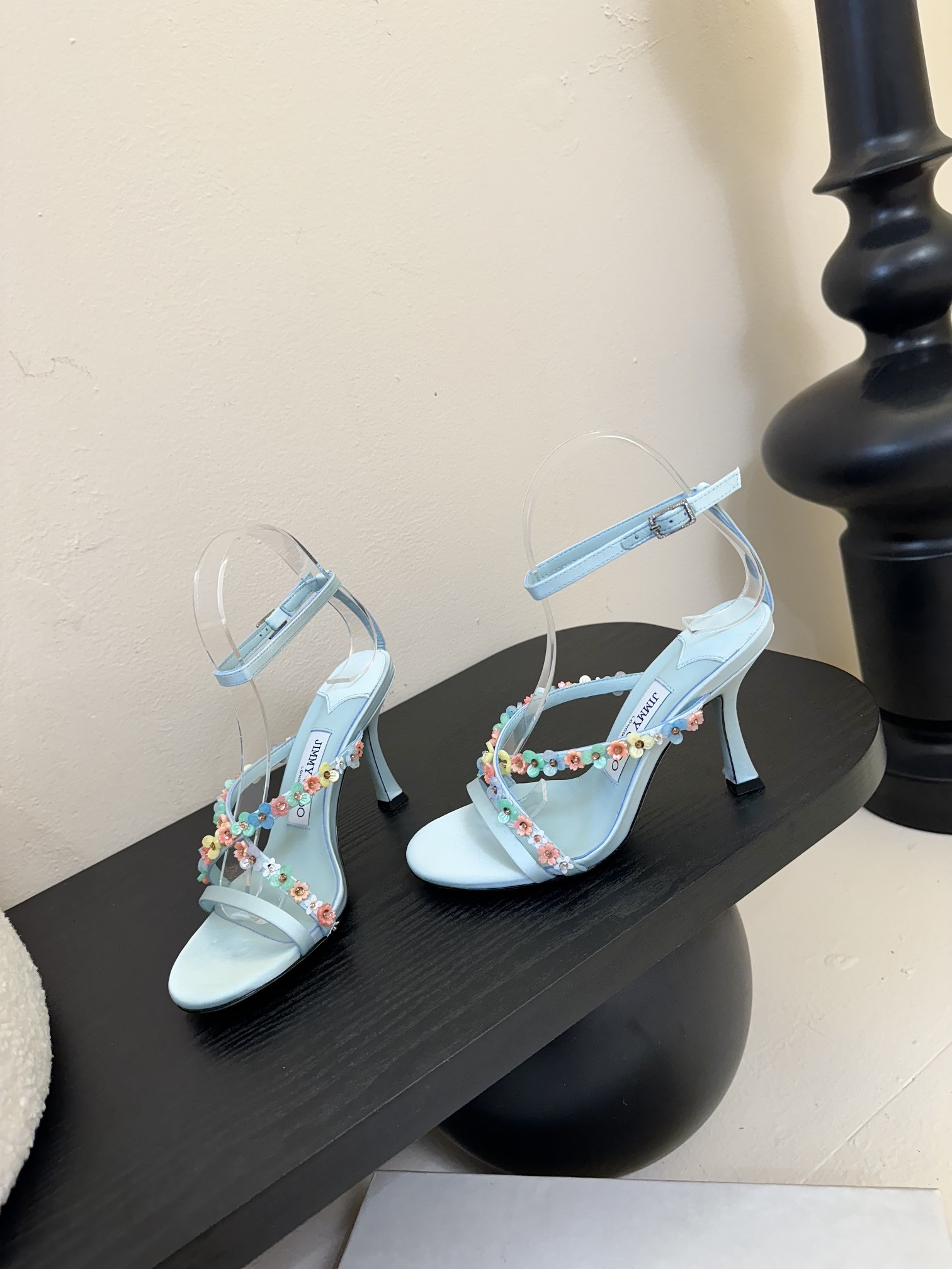 UA J1m*y Ch00 Blanche Sandals 9cm