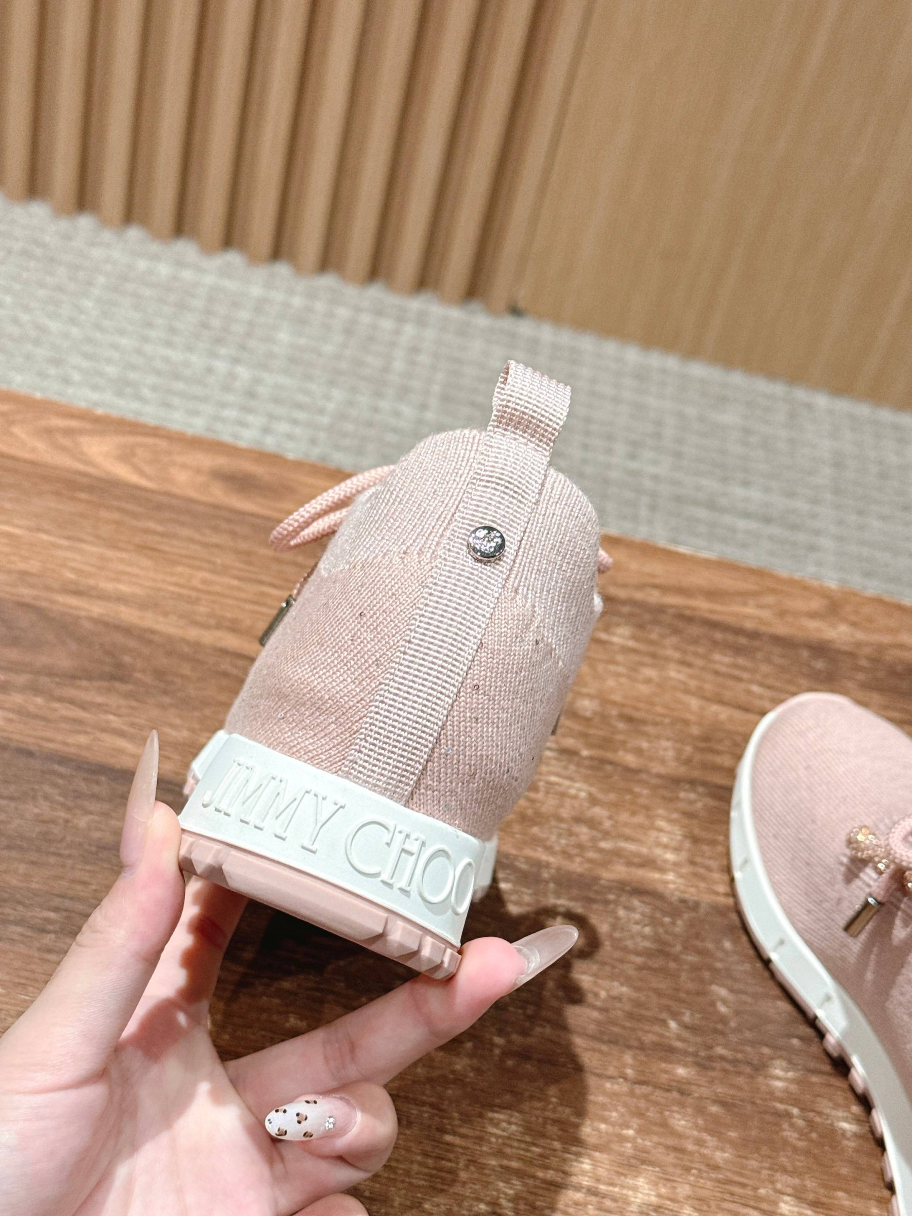 UA J1m*y Ch00 Casual Sneakers