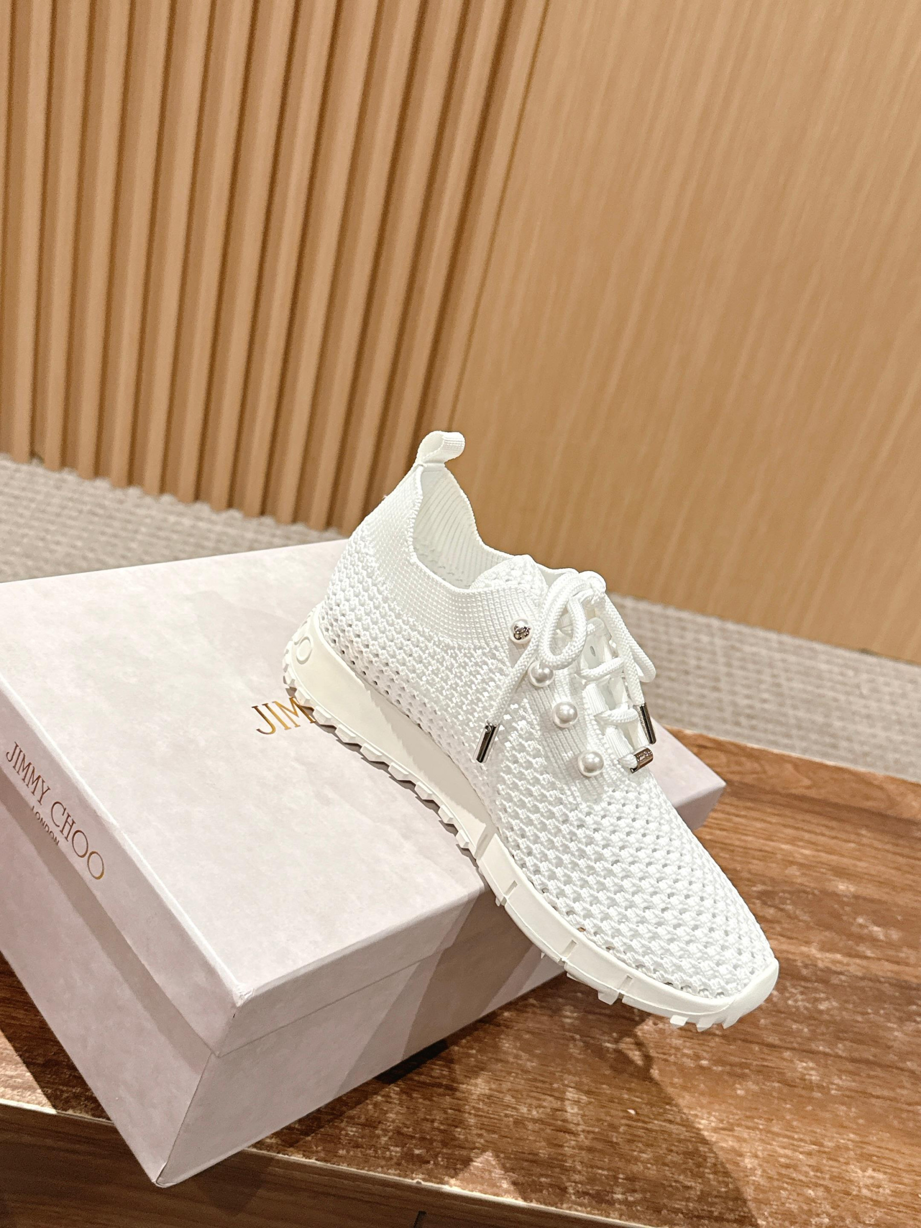 UA J1m*y Ch00 Casual Sneakers