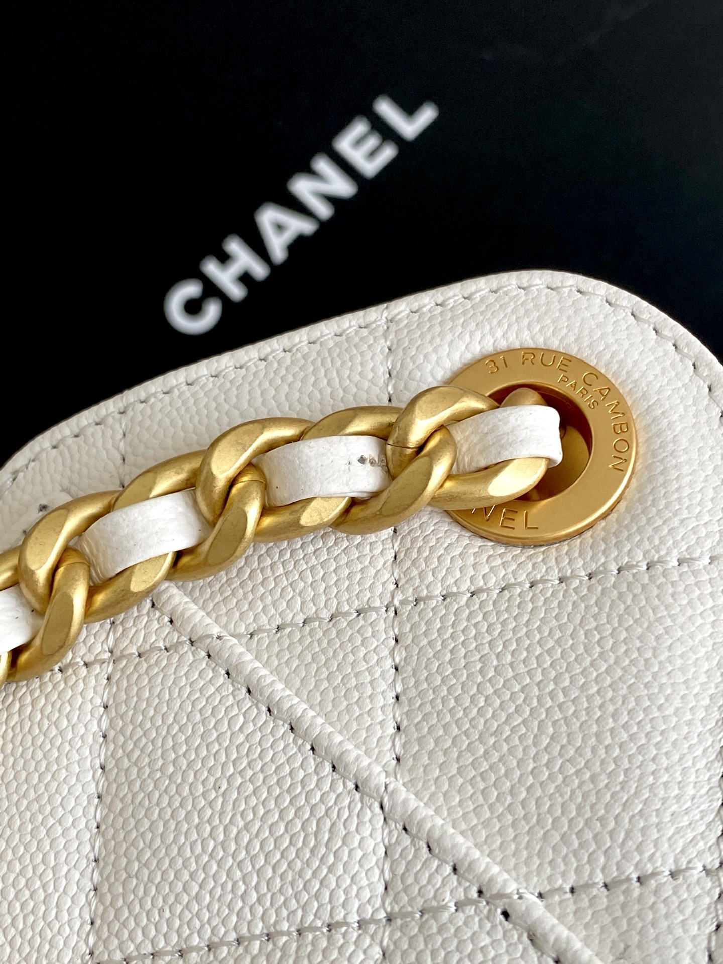 Ch**el 25C Bucket Bag 20x22x12.5cm