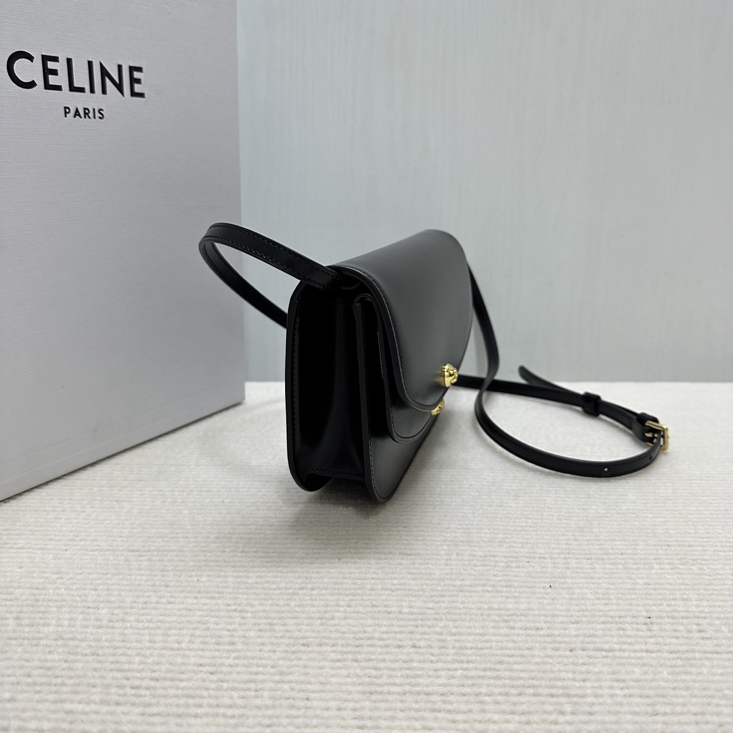 Ce1i*e DUO WALLET ON STRAP IN Shiny calfskin 20x13x6cm