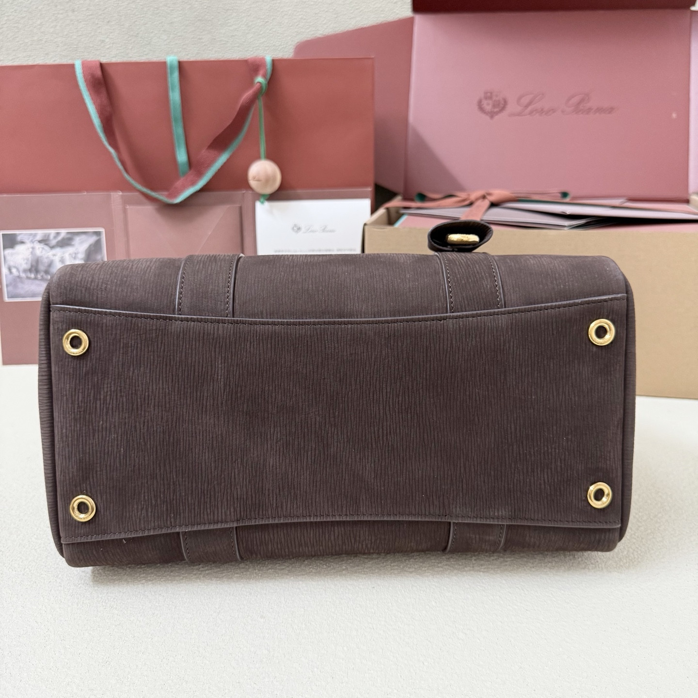 Loro Piana Loom L32 33x23x18cm