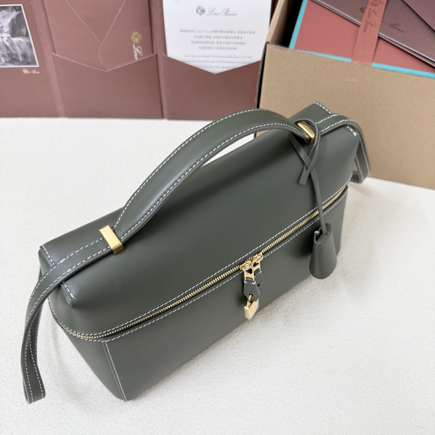 L0r0 P1ana Extra Pocket L27 16x27x10cm