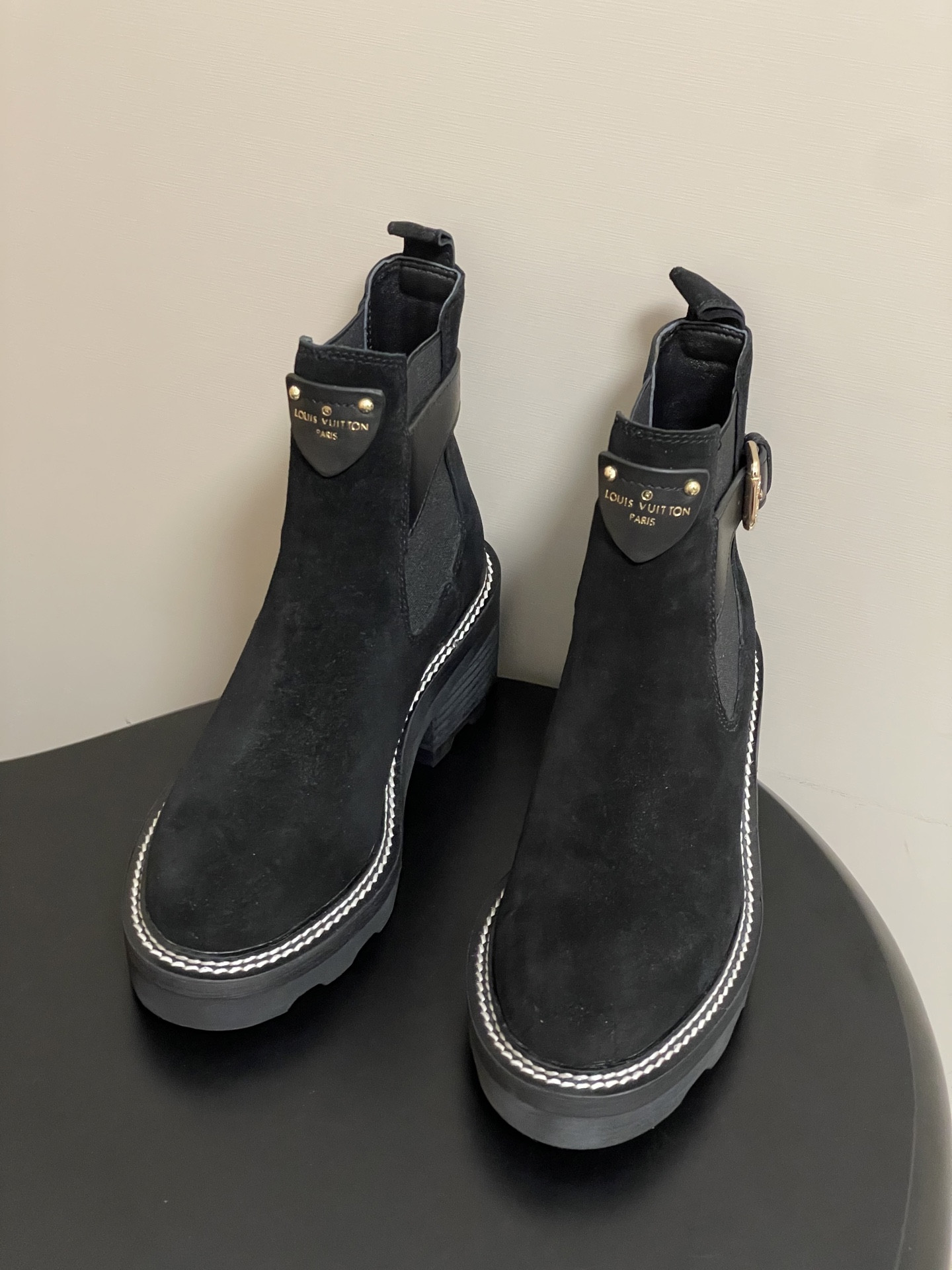 UA LV BEAUBOURG Ankle Boots