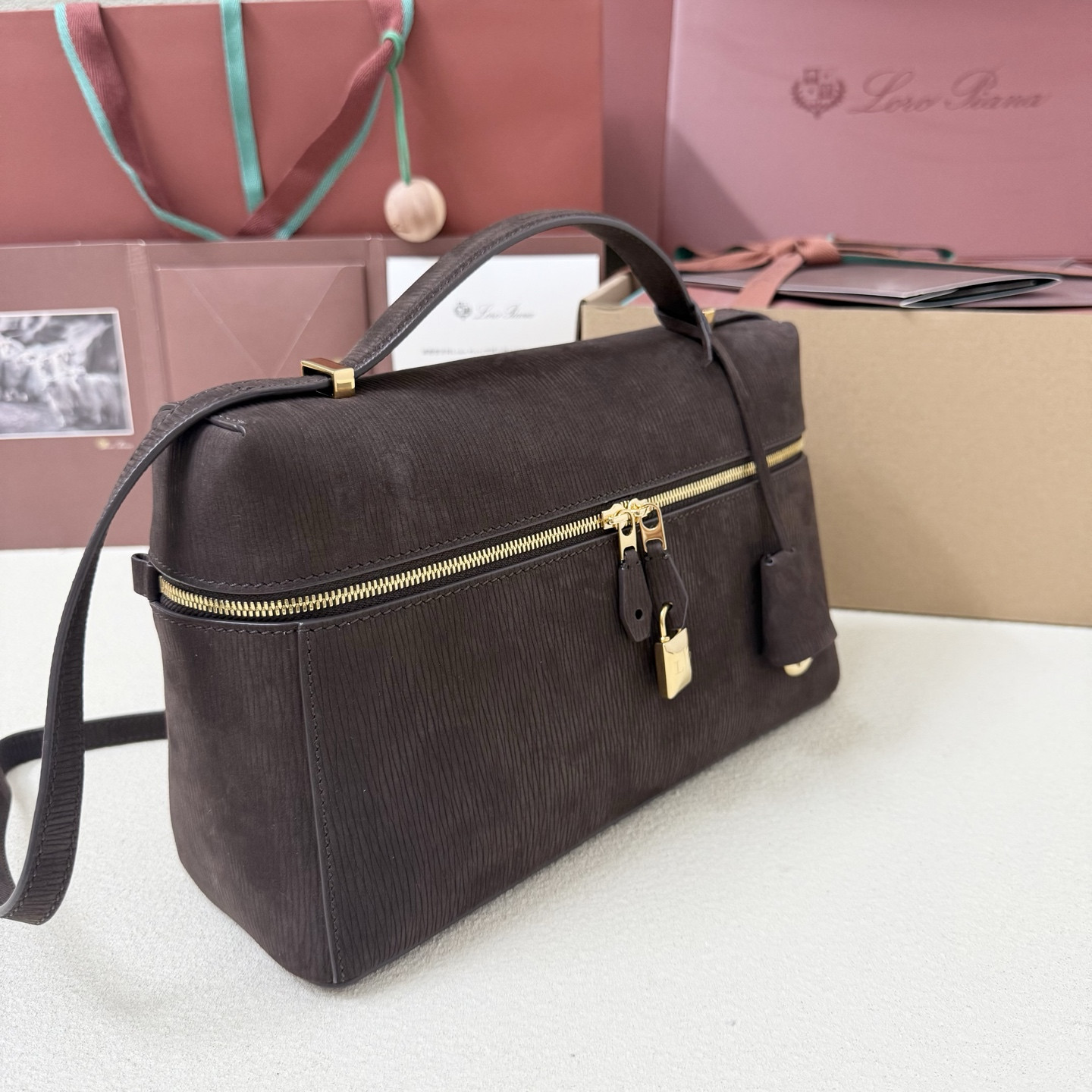 L0r0 P1ana Extra Pocket L27 16x27x10cm