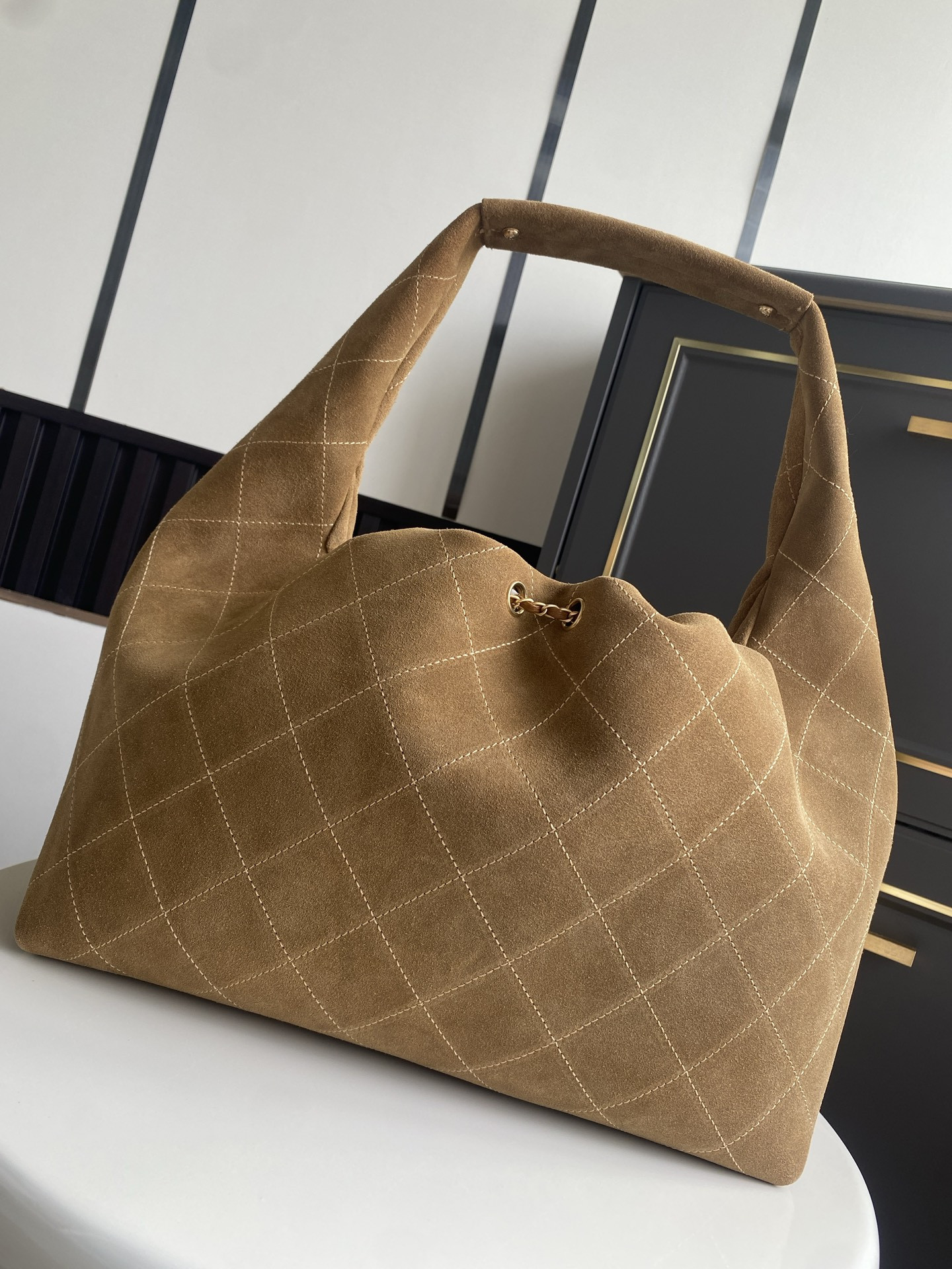 Ch**el Large Hobo Bag 30x12x45cm