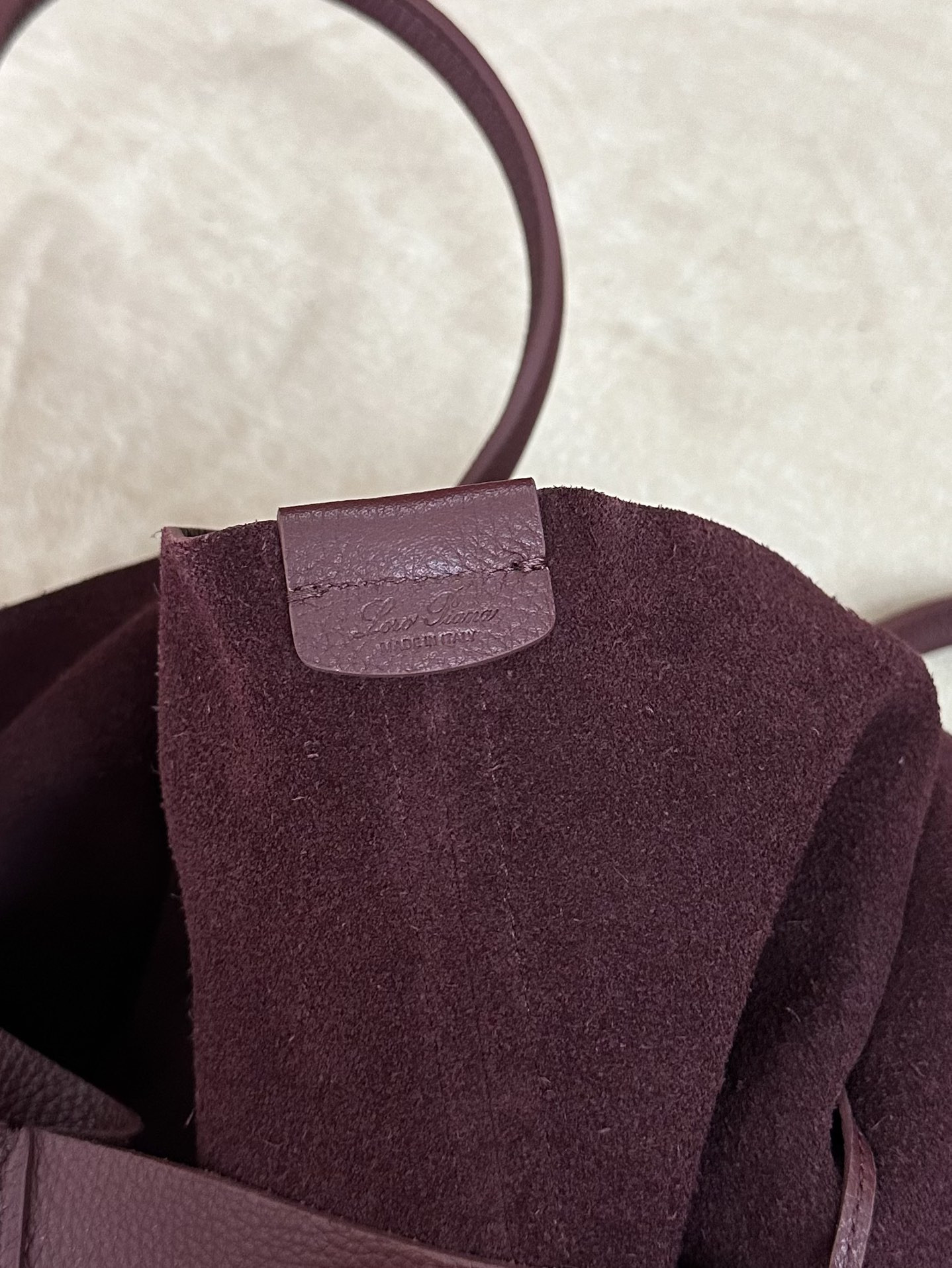 L0r0 P1ana Bale Hobo 40x32x27cm Handle length 22cm Without Box