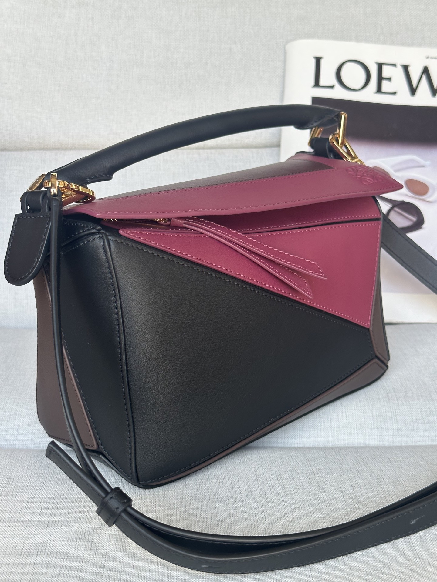 LOEWE x Albers Small Puzzle Bag in Nappa Calfskin 16.5x24x10.5cm