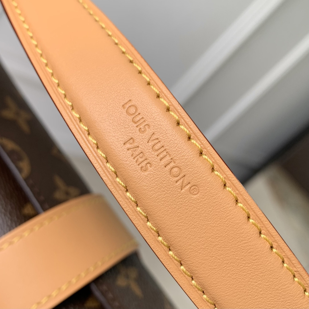 LV Pochette Mia M26191 22x14.5x8cm