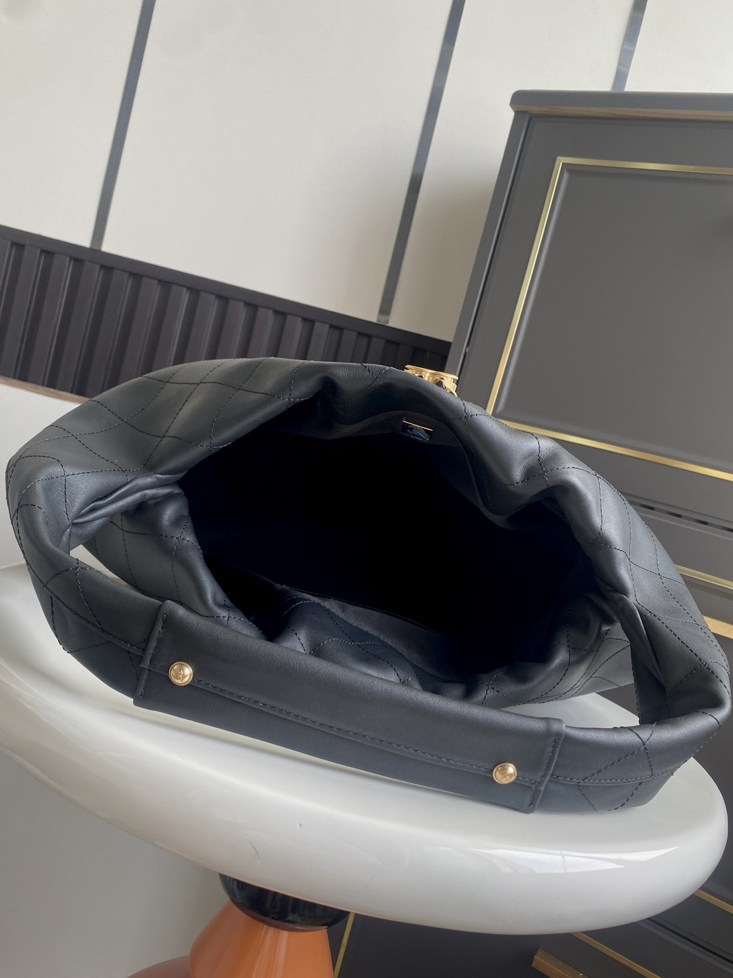 Ch**el Large Hobo Bag 30x12x45cm