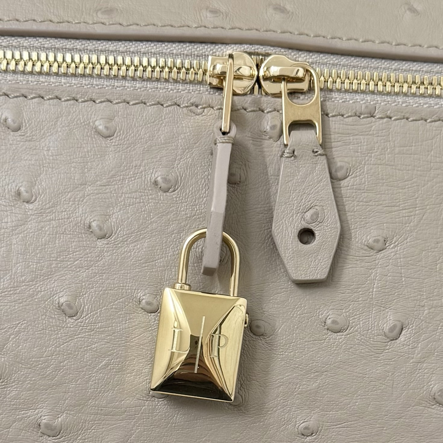 L0r0 P1ana Extra Bag L23 23x12x7cm