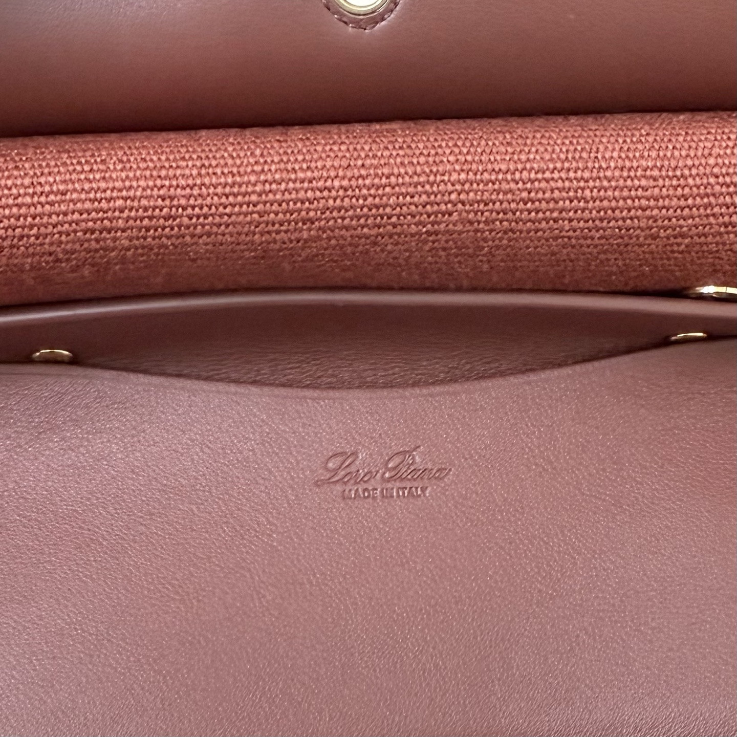 L0r0 P1ana Loom L25 25x18x12.5cm