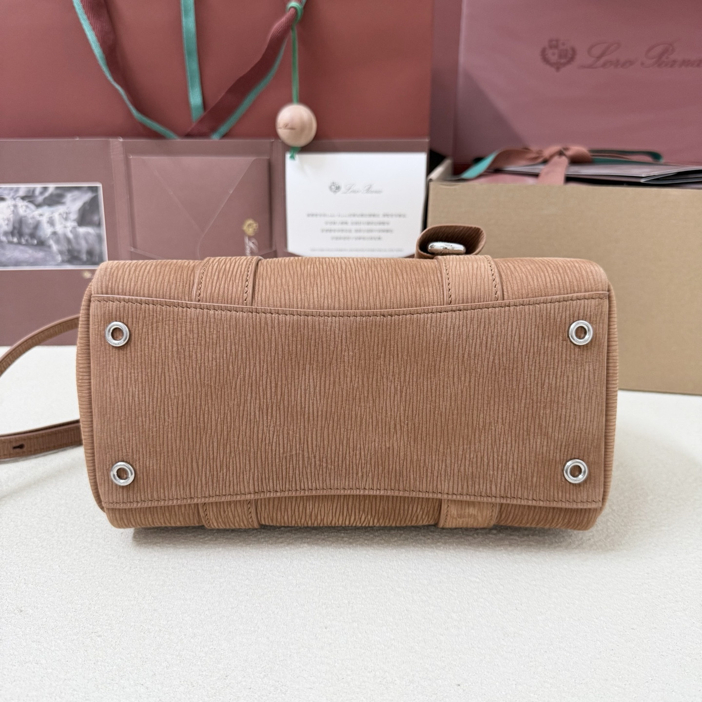 L0r0 P1ana Loom L25 25x18x12.5cm