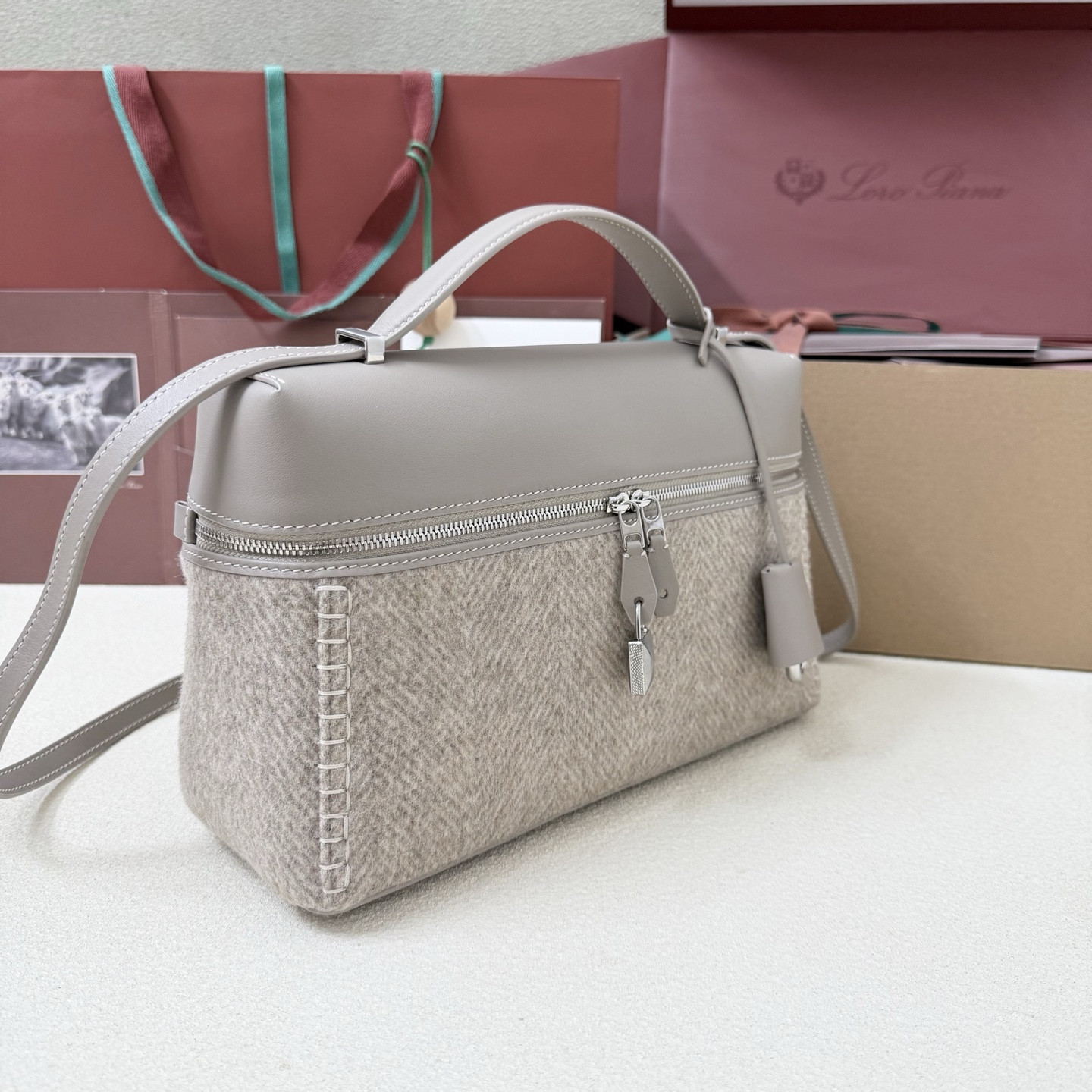 L0r0 P1ana Extra Pocket L27 16x27x10cm