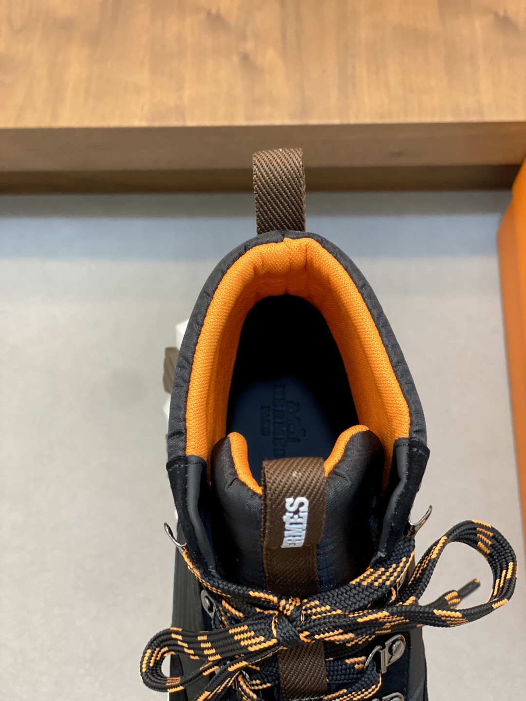 UA H**me5 Klimb Sneaker