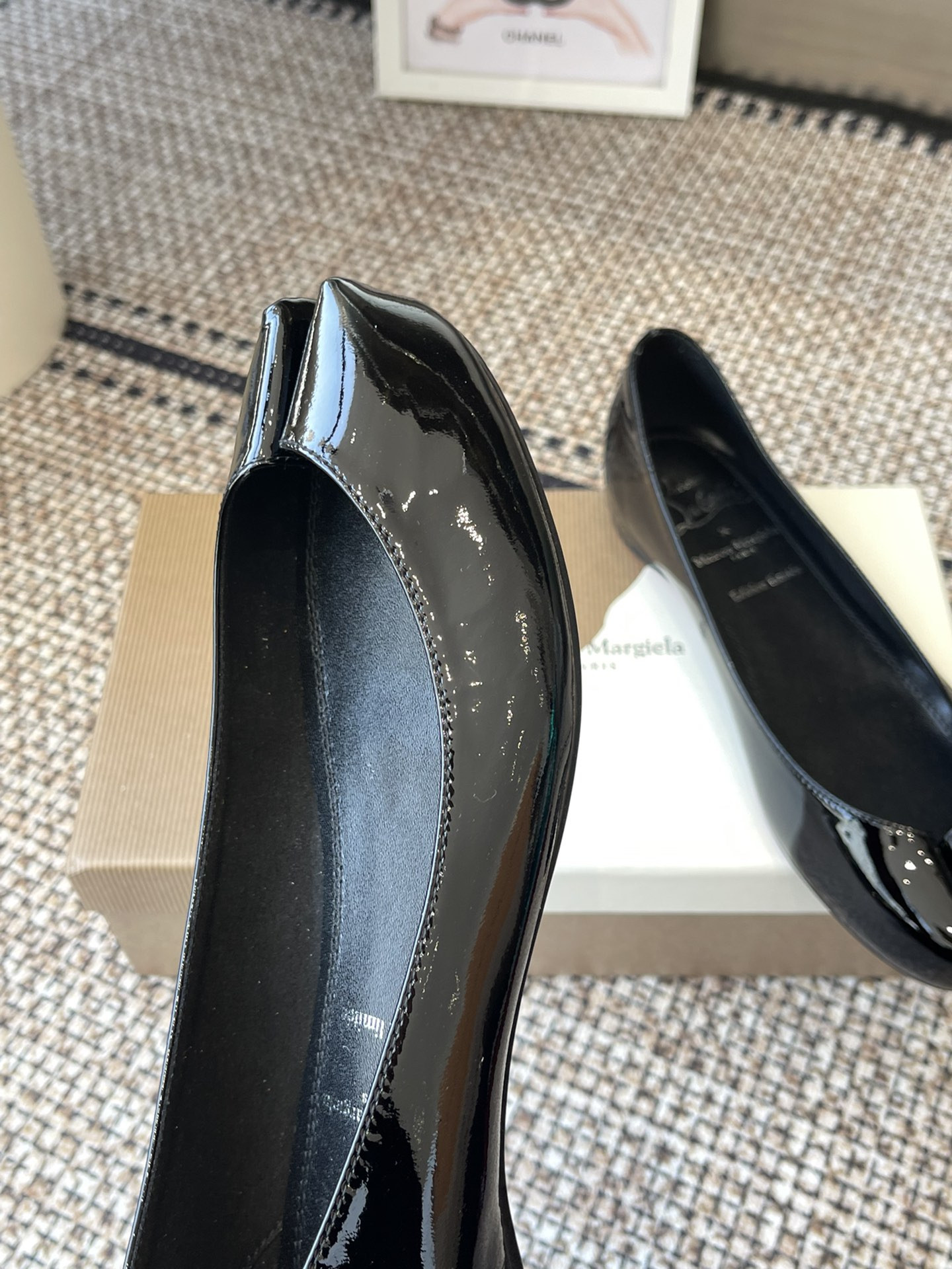 UA Chr1st1an Louboutin x Ma1s0n Marg*e1a Tabi Leather Ballet Flats