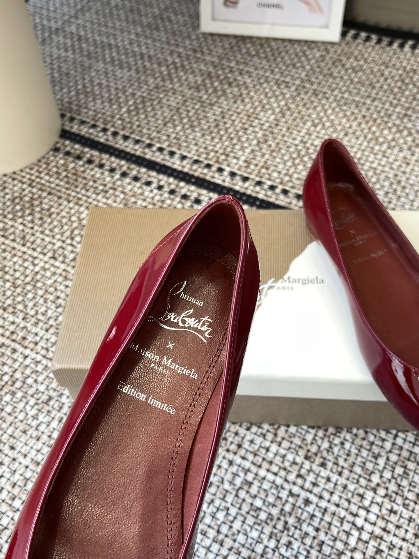 UA Chr1st1an Louboutin x Ma1s0n Marg*e1a Tabi Leather Ballet Flats