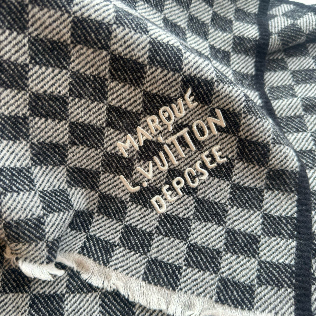 Louis Vuitton Check scarf 45x190cm
