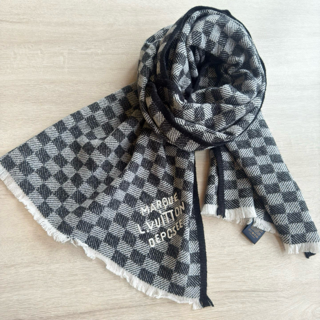 Louis Vuitton Check scarf 45x190cm