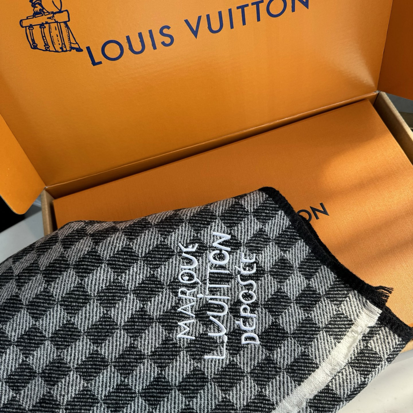 Louis Vuitton Check scarf 45x205cm