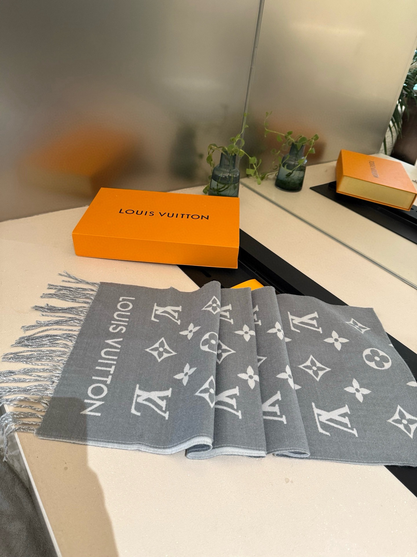 Louis Vuitton Monogram scarf 35x185cm