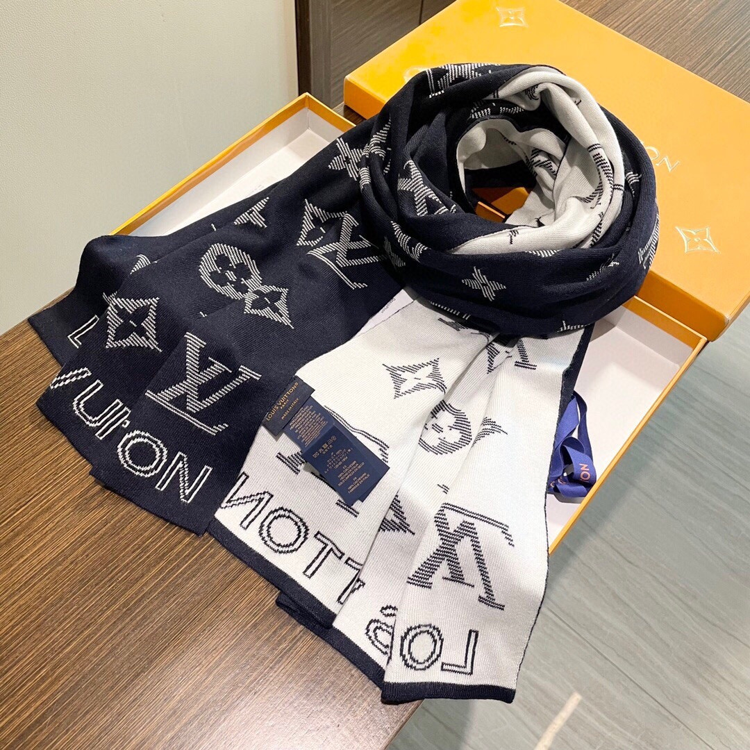Louis Vuitton scarf 32x180cm