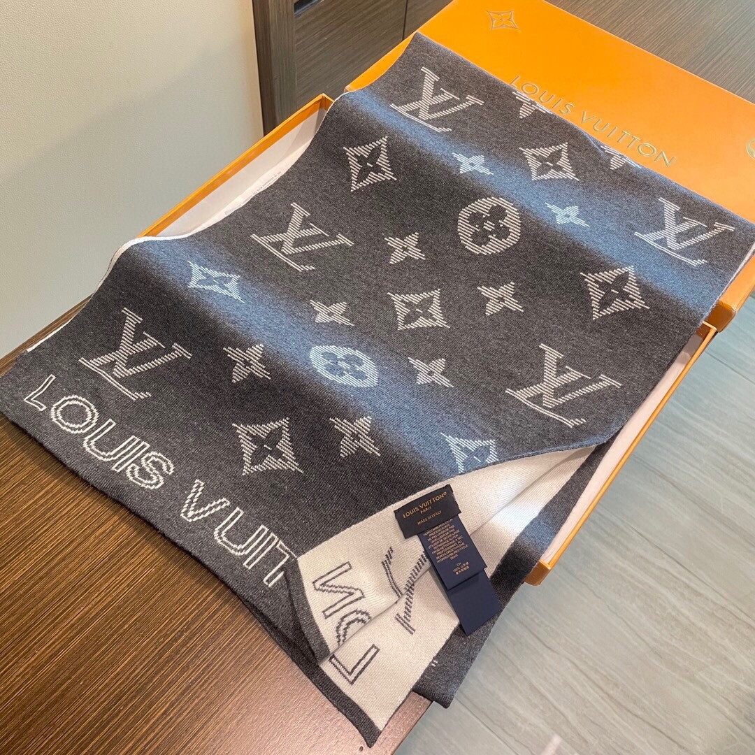 Louis Vuitton scarf 32x180cm