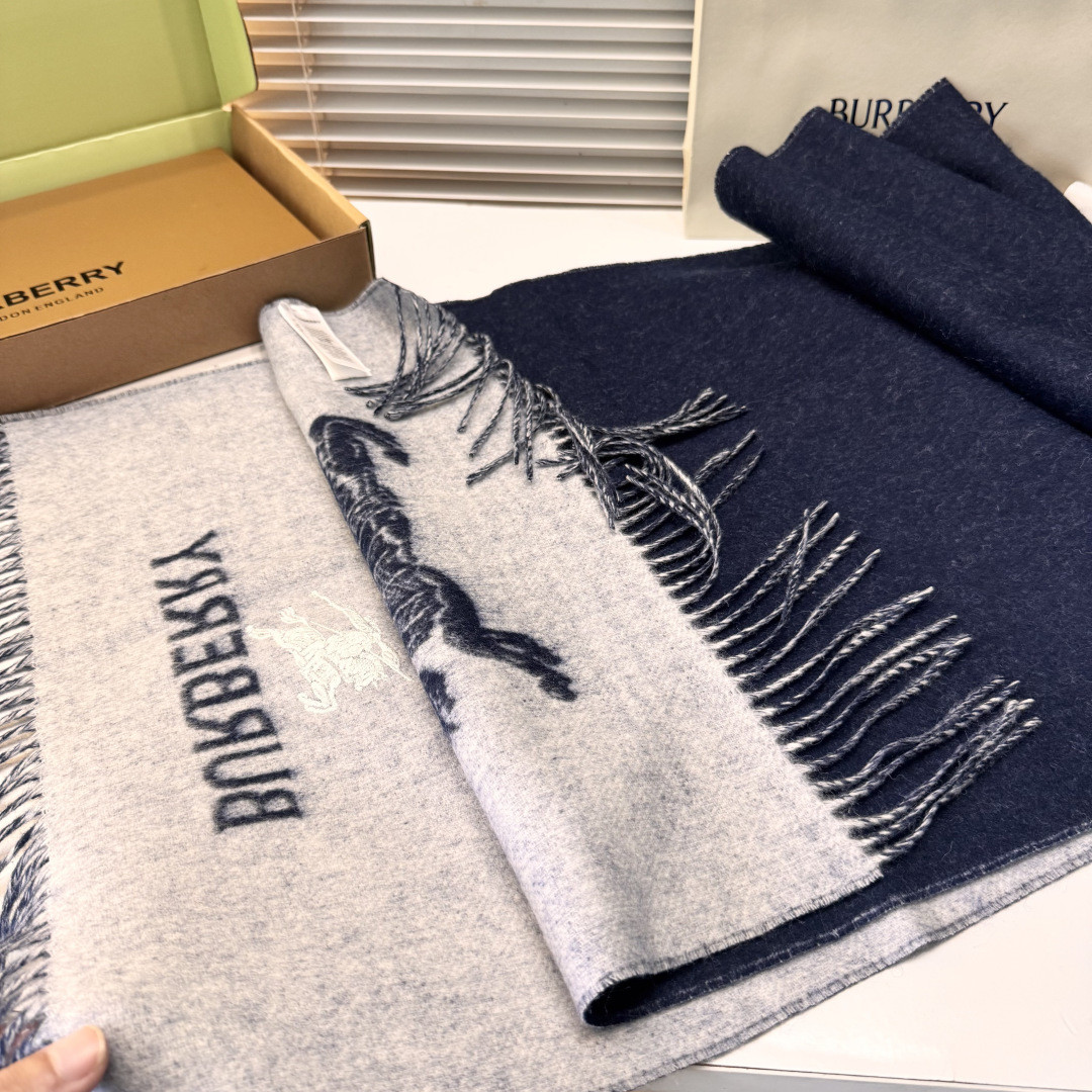 Bv*b*rry scarf 48x190cm