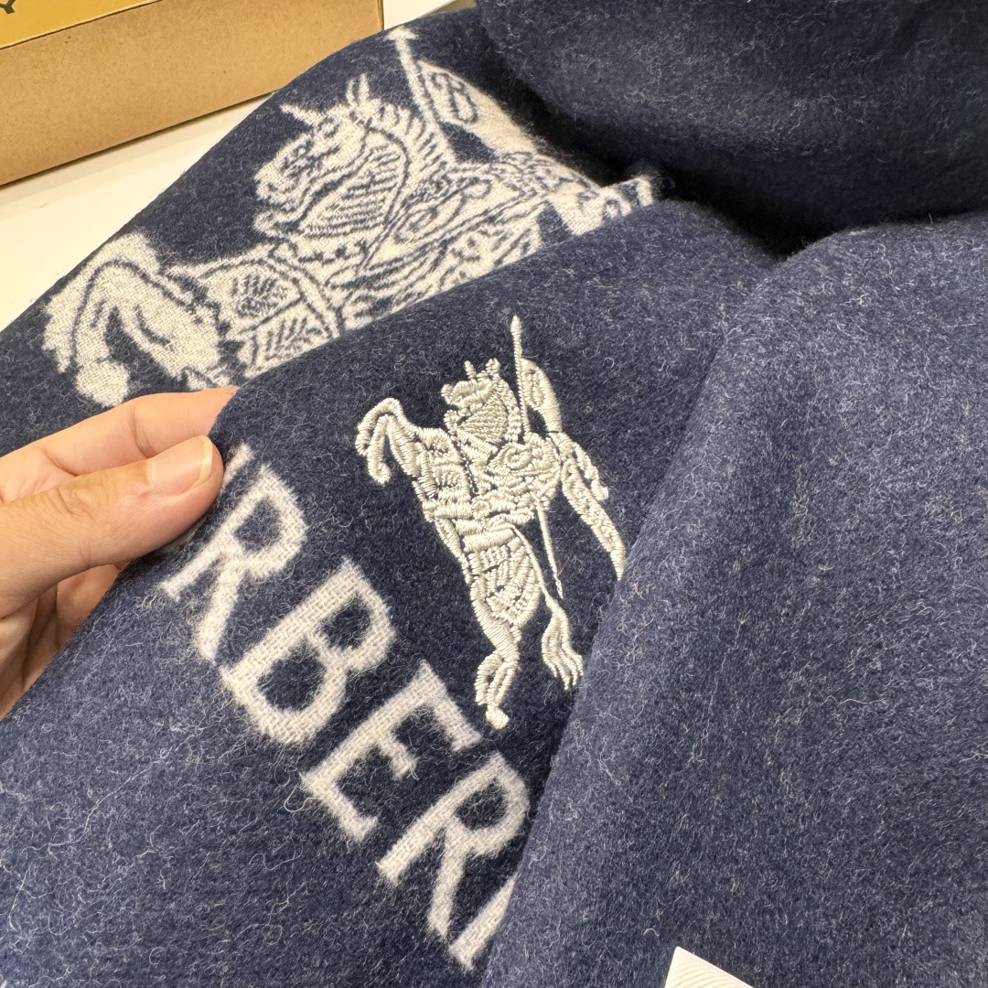 Bv*b*rry scarf 48x190cm